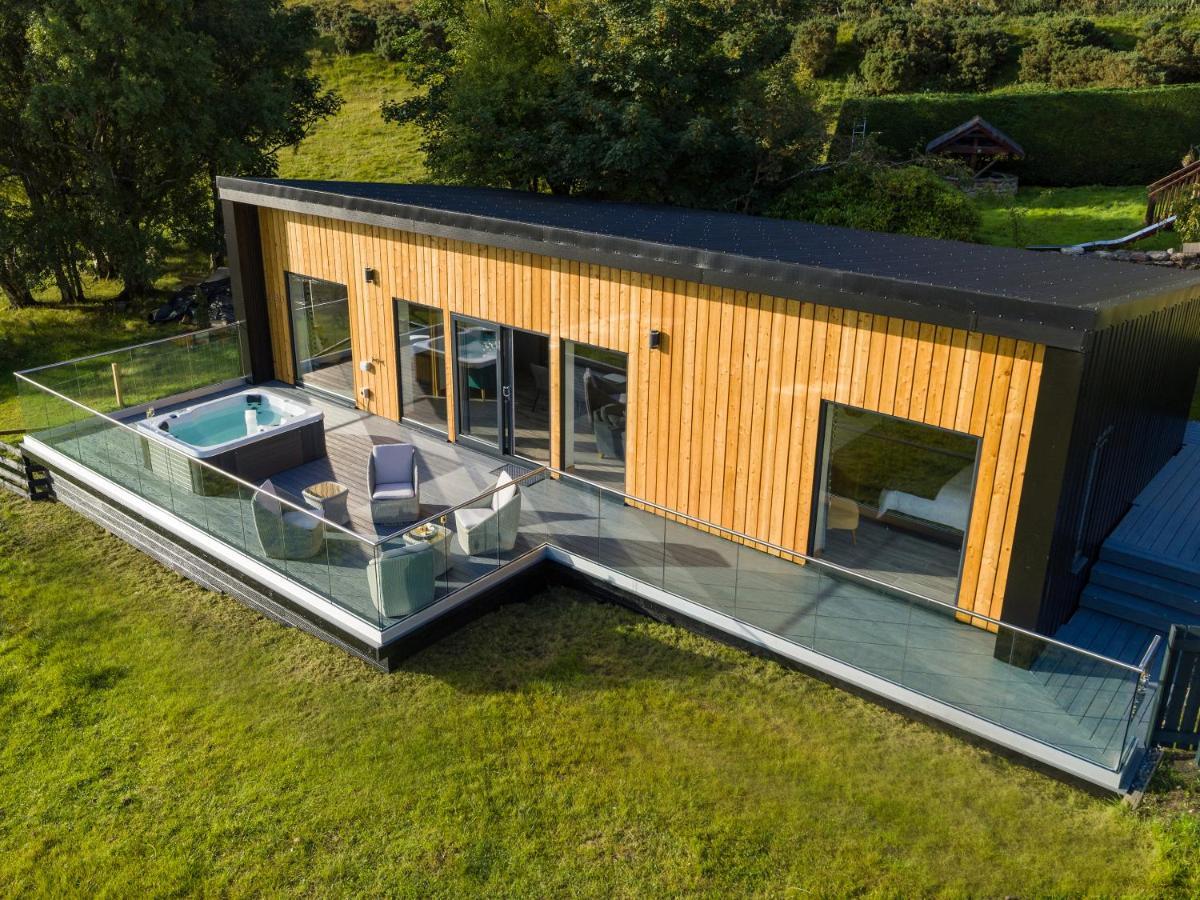 Birches Lodge With Hot Tub Dundonnell Buitenkant foto