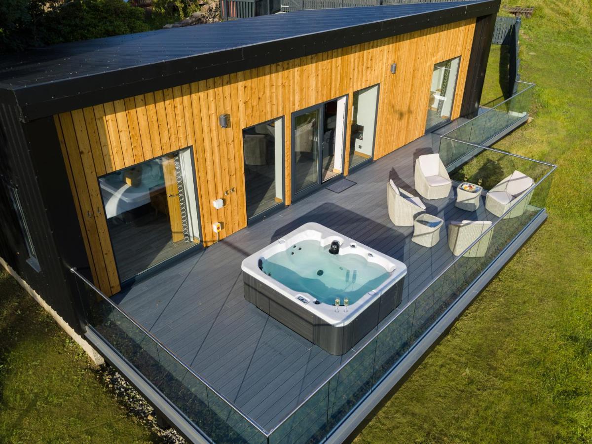 Birches Lodge With Hot Tub Dundonnell Buitenkant foto