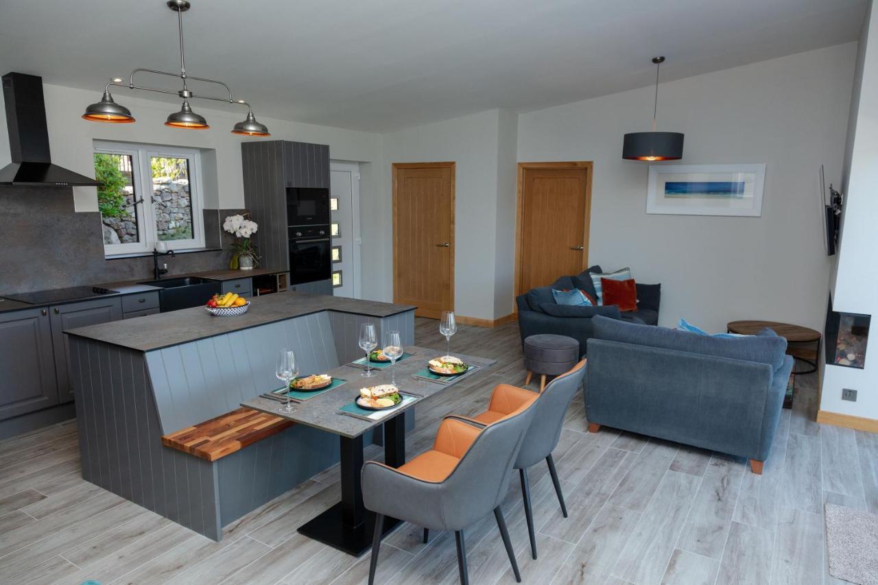 Birches Lodge With Hot Tub Dundonnell Buitenkant foto